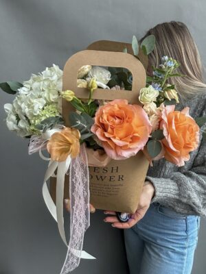 Цветочная композиция "orange color"