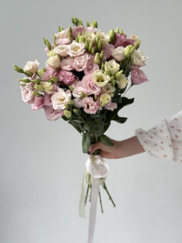 Букет моно из Эустомы