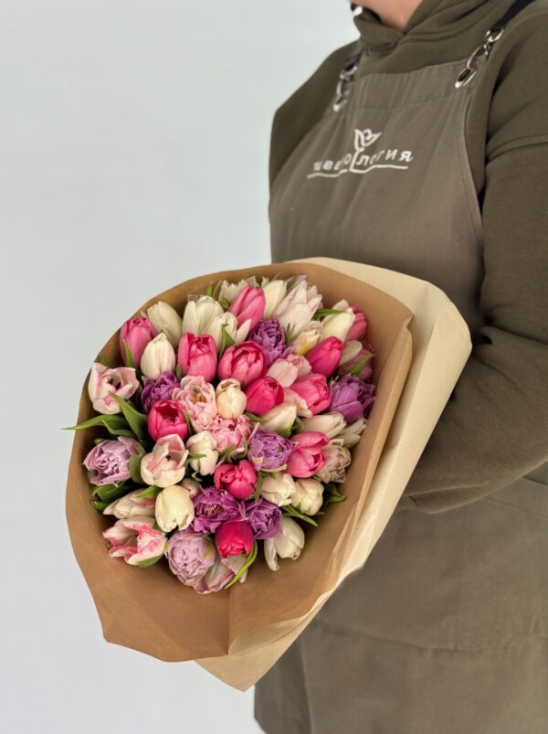 Тюльпаны упаковка под ленту 51 шт