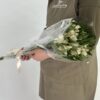 Белые 9 альстромерий (под ленту в упаковке) Белые 9 альстромерий (под ленту в упаковке)