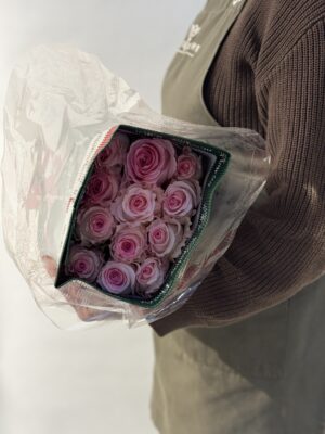 Упаковка (25шт) розовых роз