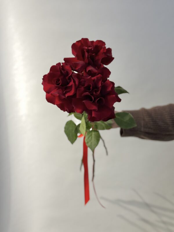 3 розы под ленту