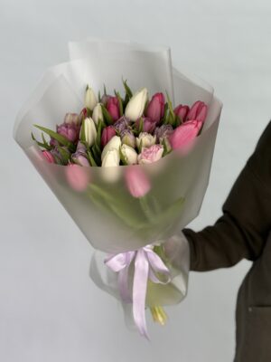 Букет из 35 тюльпанов Букет из 35 тюльпанов
