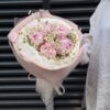 Букет с пионами